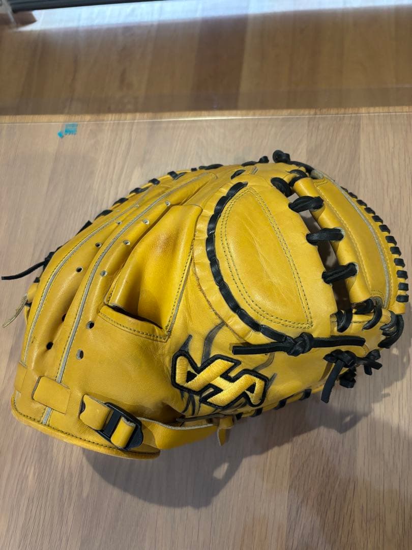 ハタケヤマ　キャッチャーミット　オイルつき