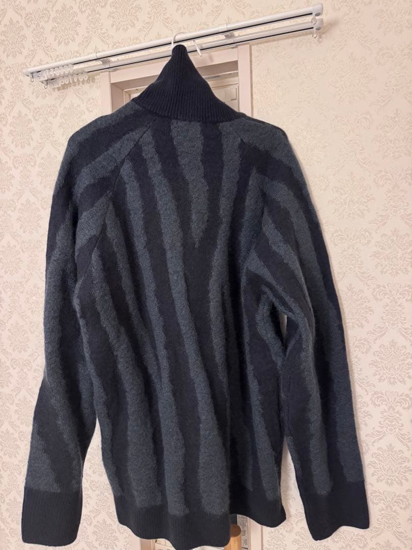 Y's ストライプタートルネックニット