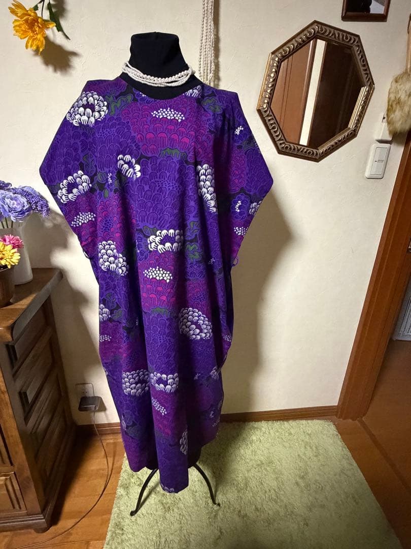 ソウソウ　貫頭衣　ワンピース　けんらん　夜紫？