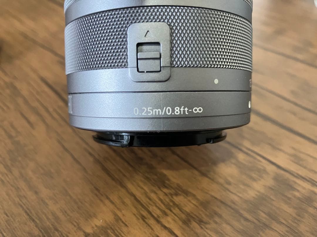 【O】Canon kiss M2 レンズ15-45mm レンズキット カメラ