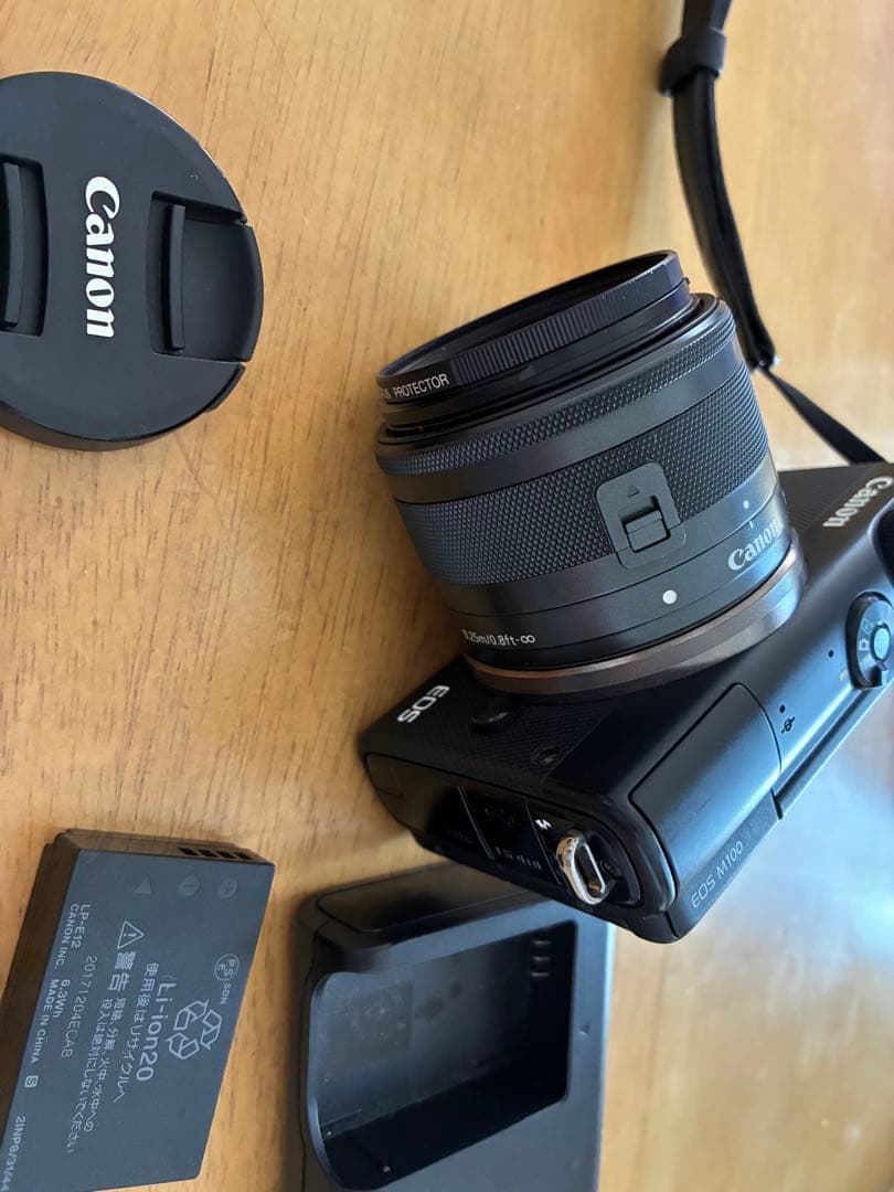 Canon EOSm100 ジャンク品