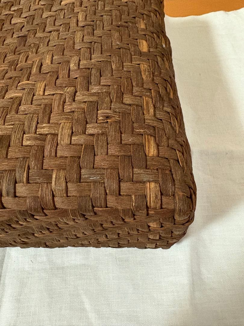 新品未使用　山葡萄かごバッグ 国産