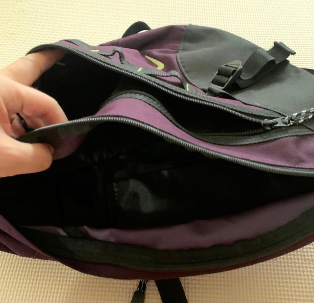 00s NIKEワンショルダーバッグ 刺繍 スリング Y2K 銀タグ 白タグ