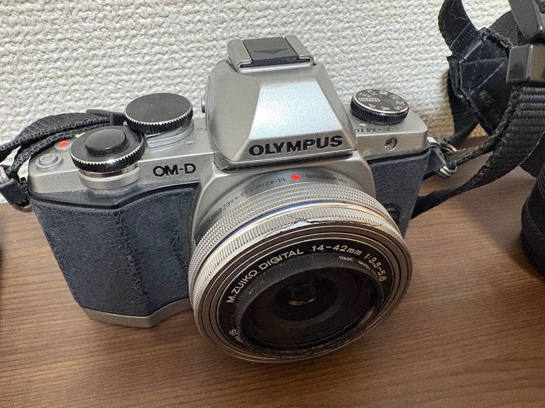 【ジャンク品】OLYMPUS OM-D ミラーレス一眼カメラ