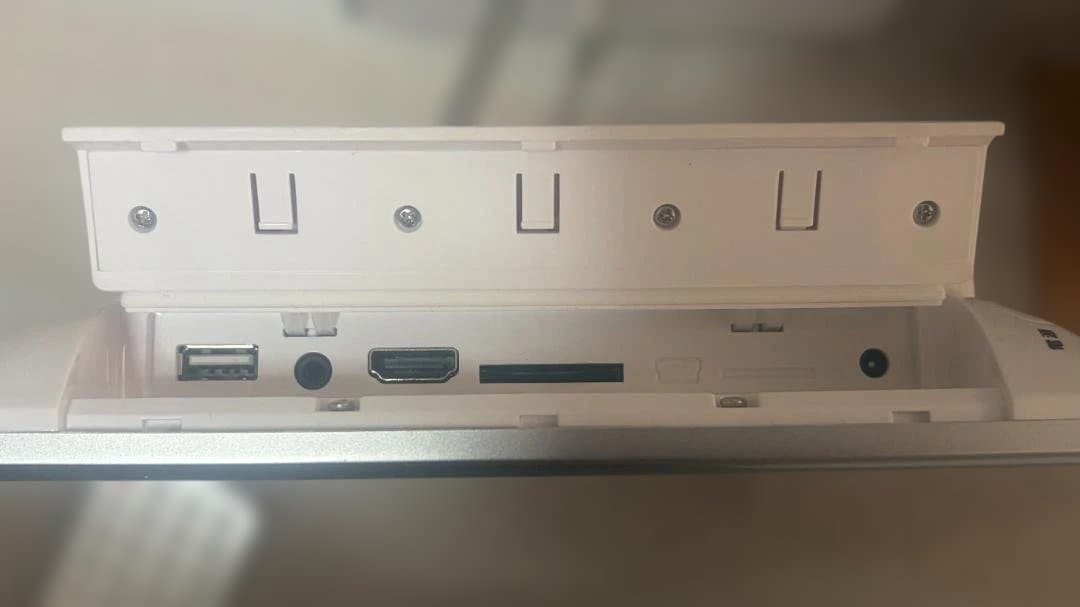 Superbe SU-B10WP 防水ブルーレイ/DVDプレーヤー　中古品