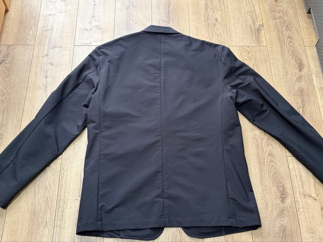 NEW BALANCE MET24 セットアップ　ジャケット　パンツ