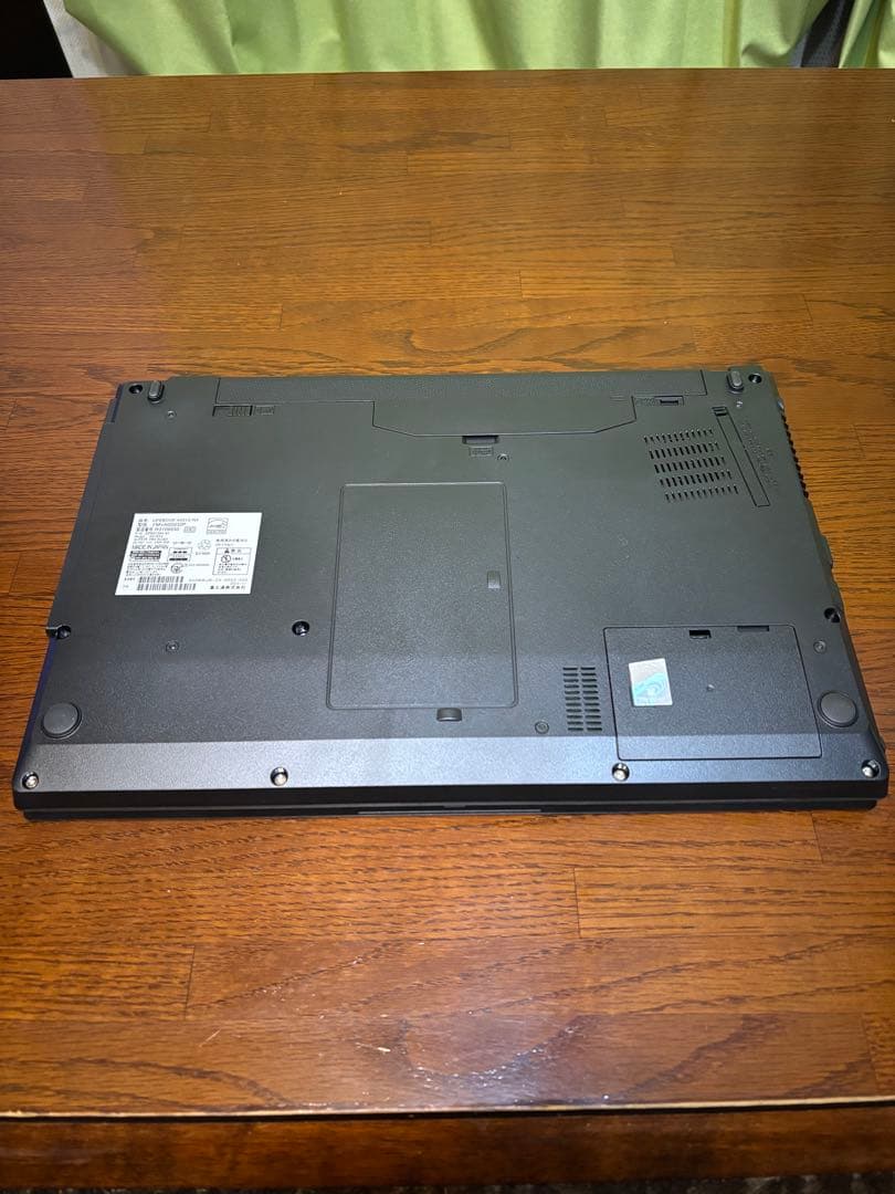 【新品同様使用極わずか】Fujitsu LIFEBOOK A5513 NX