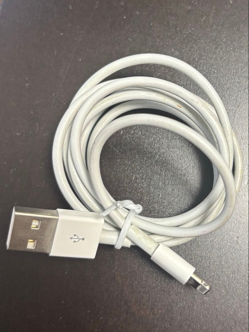 iPhone11 本体　箱付・充電器付