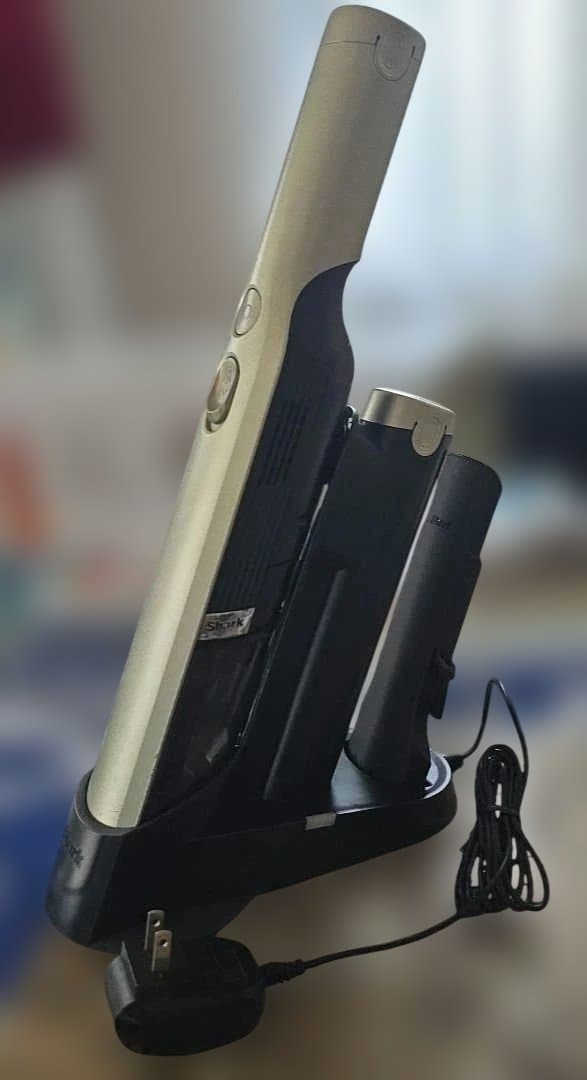 Shark EVOPOWER W25 充電式ハンディクリーナー