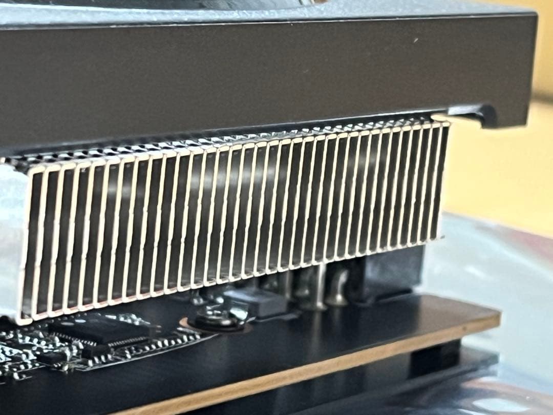 Radeon RX 7600（メーカー交換品・動作確認済）