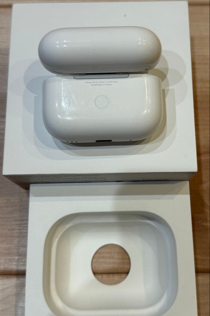 AirPods pro2 第2世代　充電ケース　左耳（新品）
