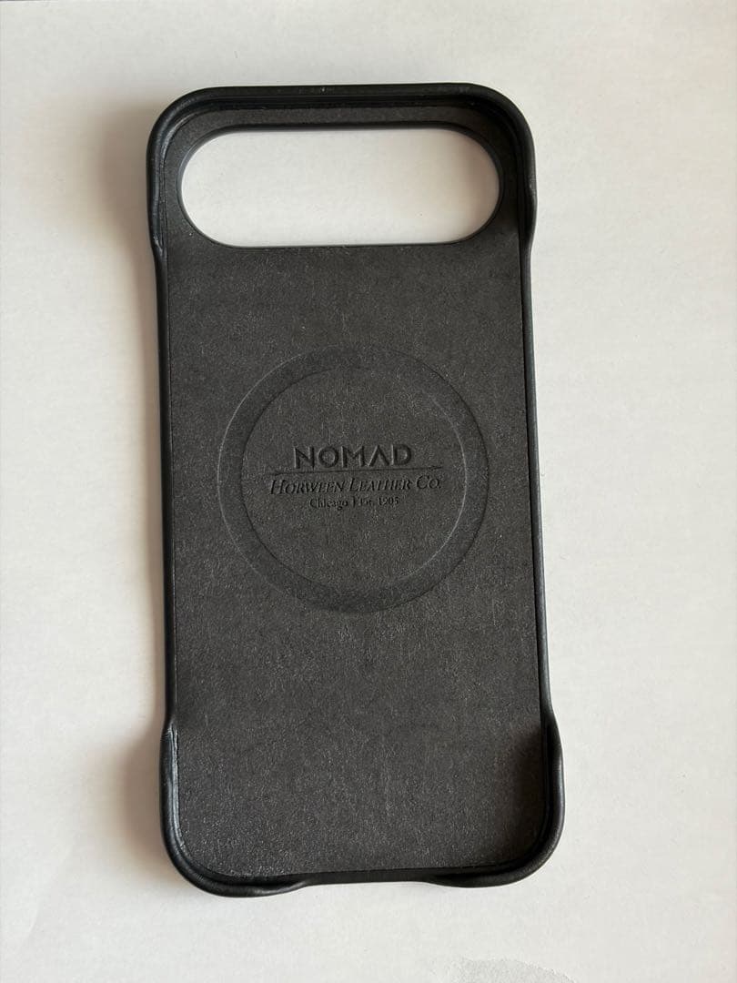 iPhoneアクセサリー NOMAD Traditional Leather iPhone Air