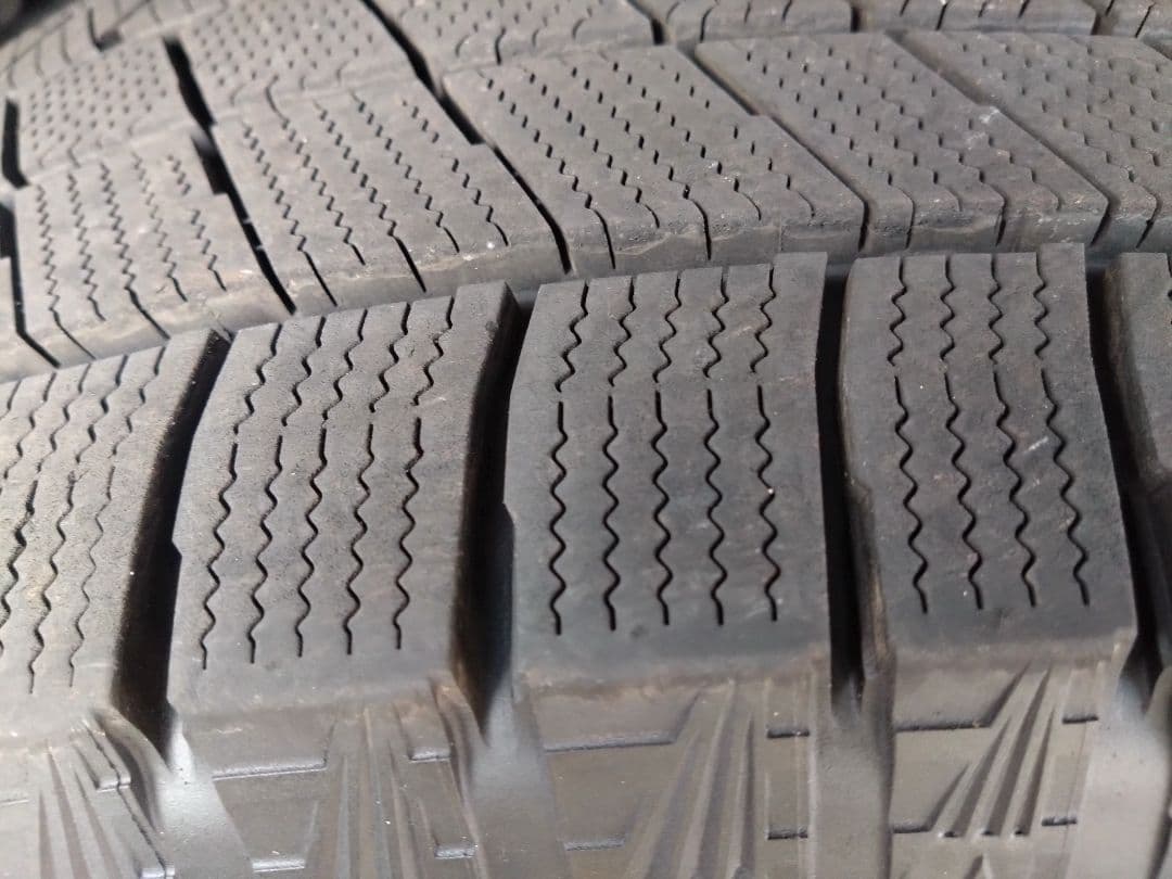 【これが限界値下げ】ランクル250スタッドレスブリザックVRX3＋付属品多数