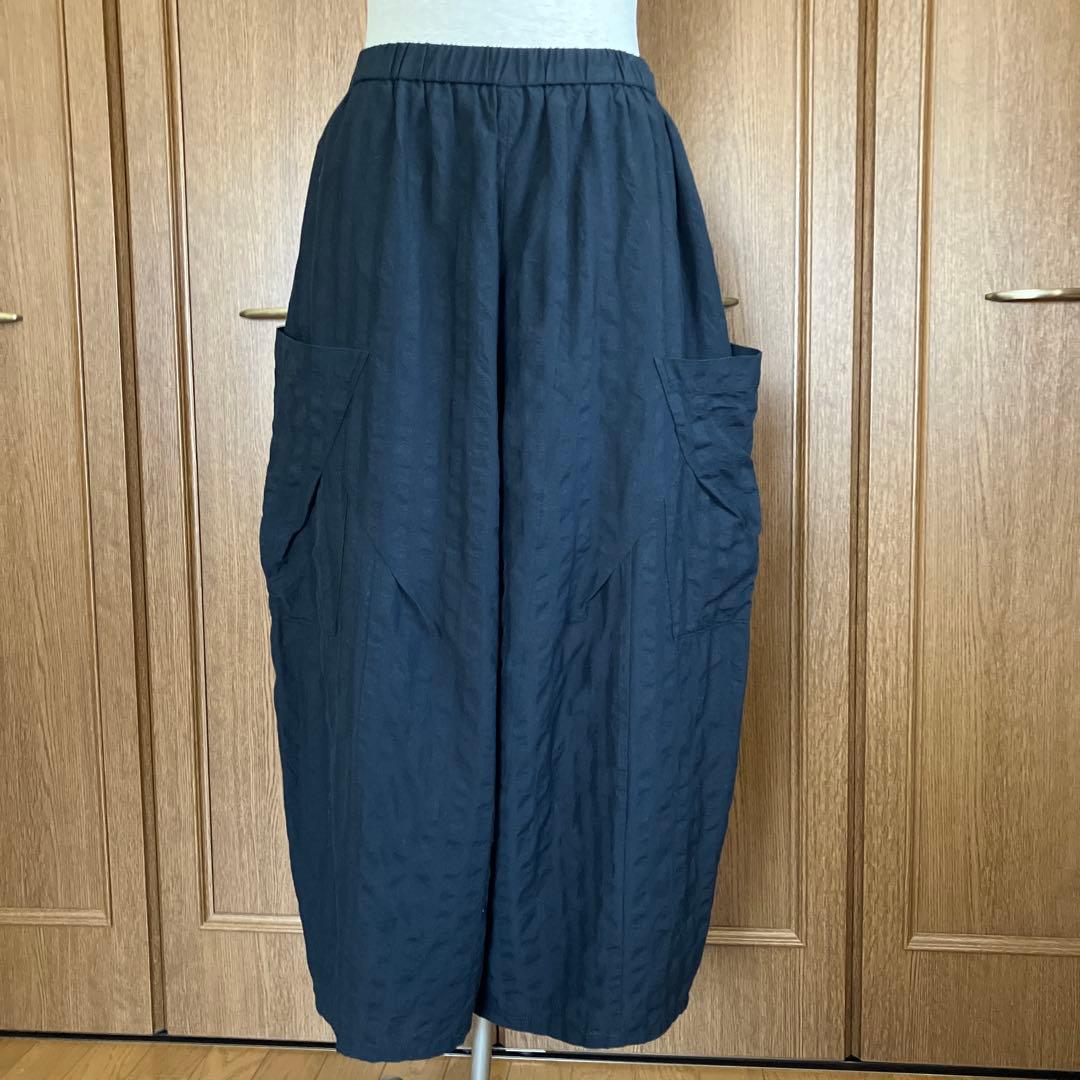 kazuringo様！ 慈雨　ポケットアクセント　　　凸凹生地のコクーンパンツ