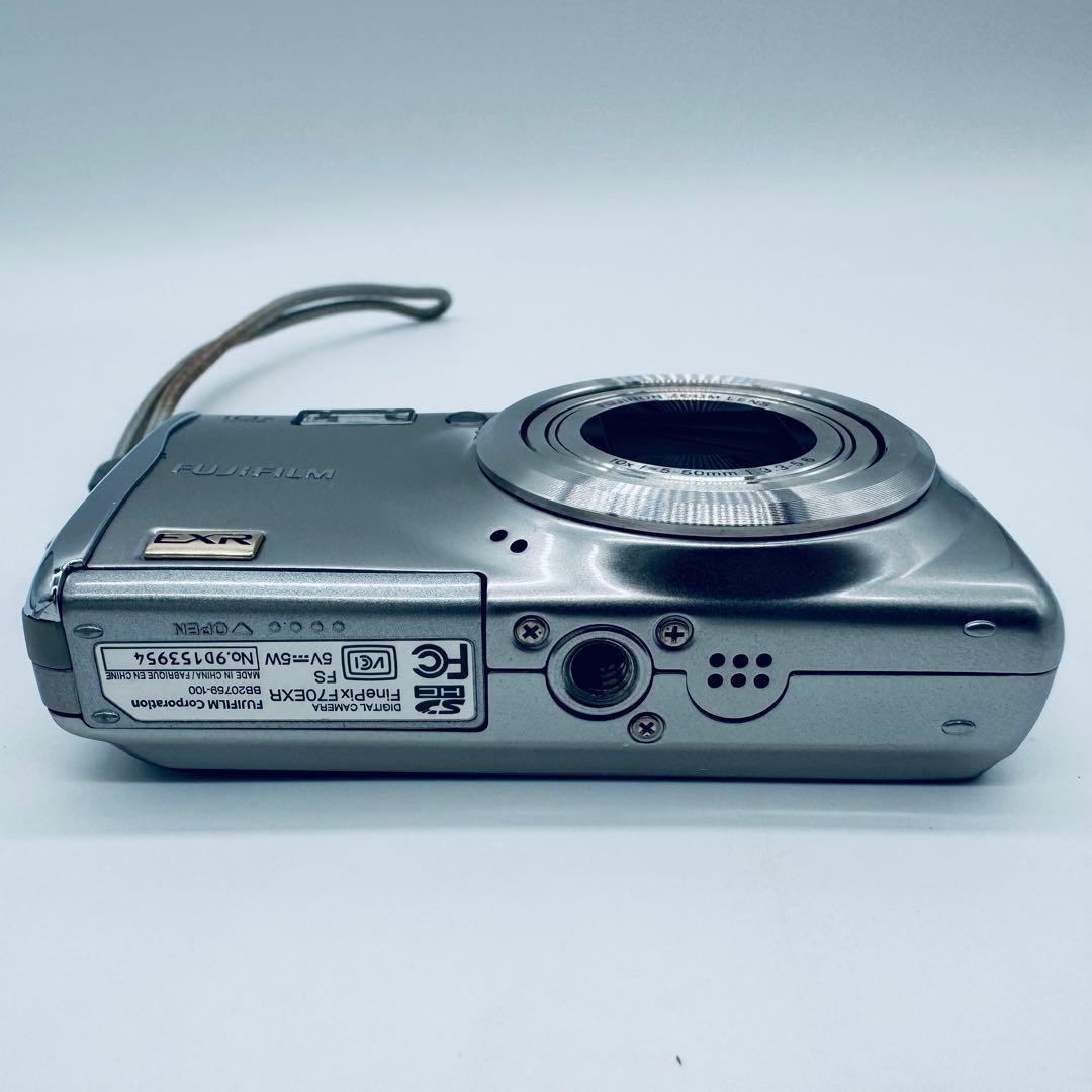 FUJIFILM FINEPIX F70EXR コンパクトデジタルカメラ