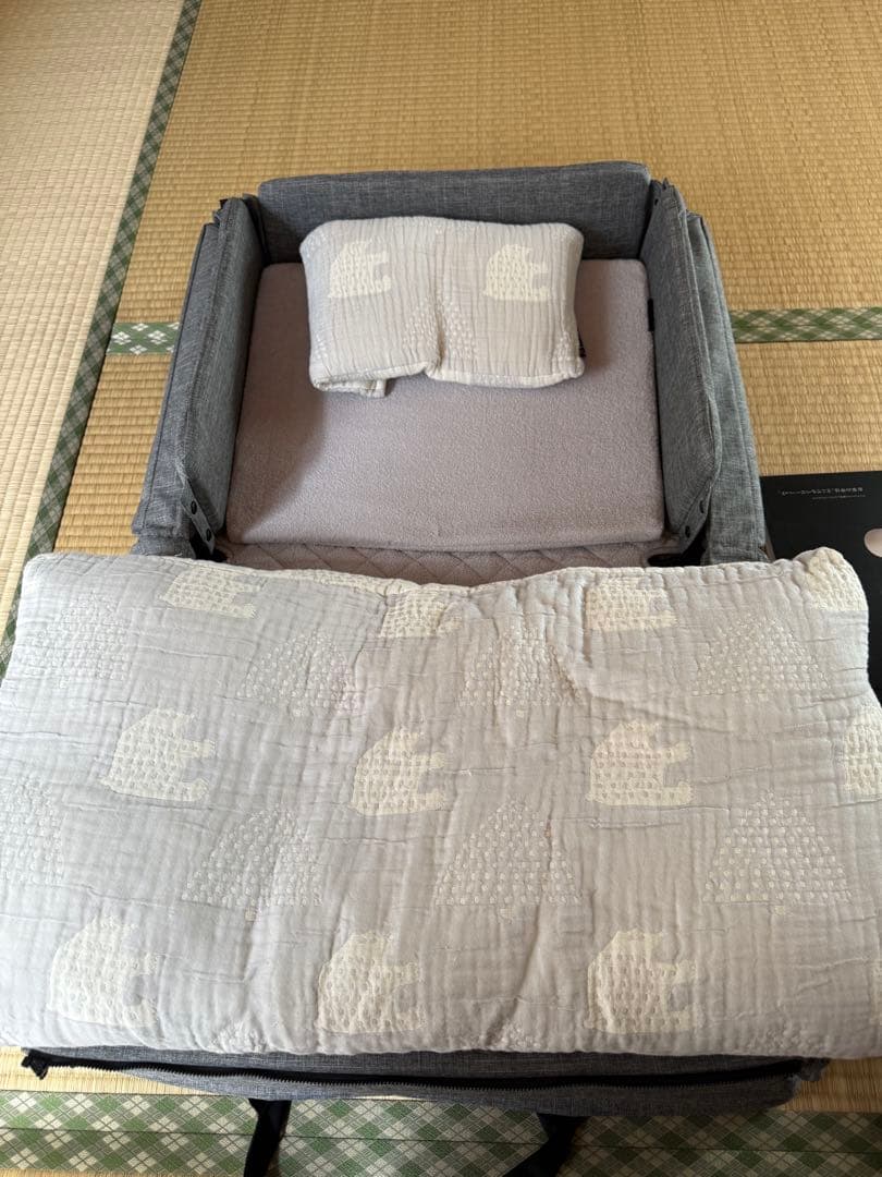 美品 ファルスカ コンパクトベッドフリー ベビーベッド マットレス farska