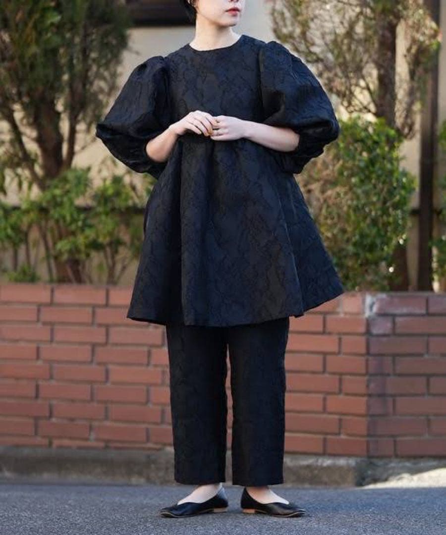 perna ジャガードボリュームブラウス ブラック