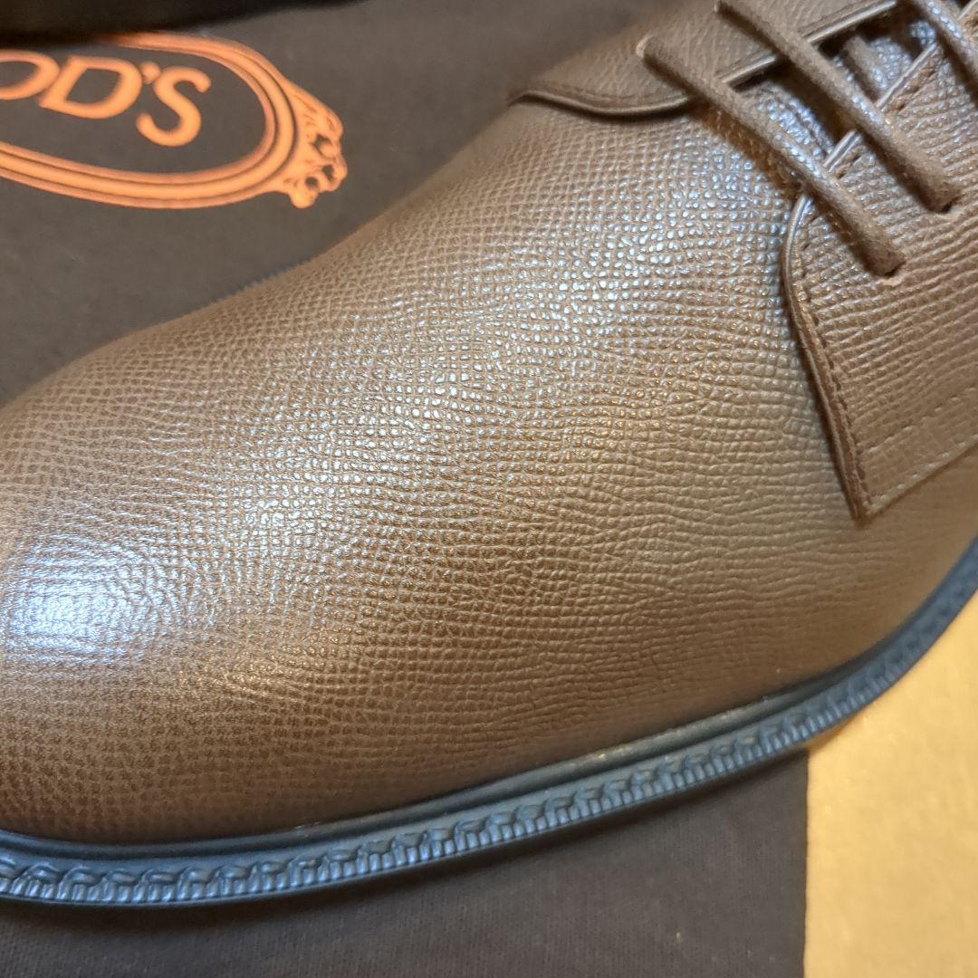 大幅値下げ。未使用TOD'S ビジネス サイズ8ハーフ定価12万