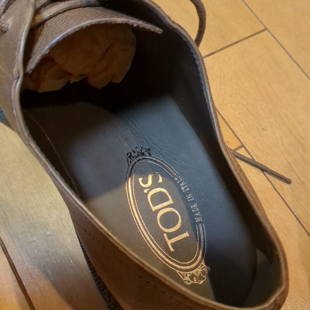 大幅値下げ。未使用TOD'S ビジネス サイズ8ハーフ定価12万
