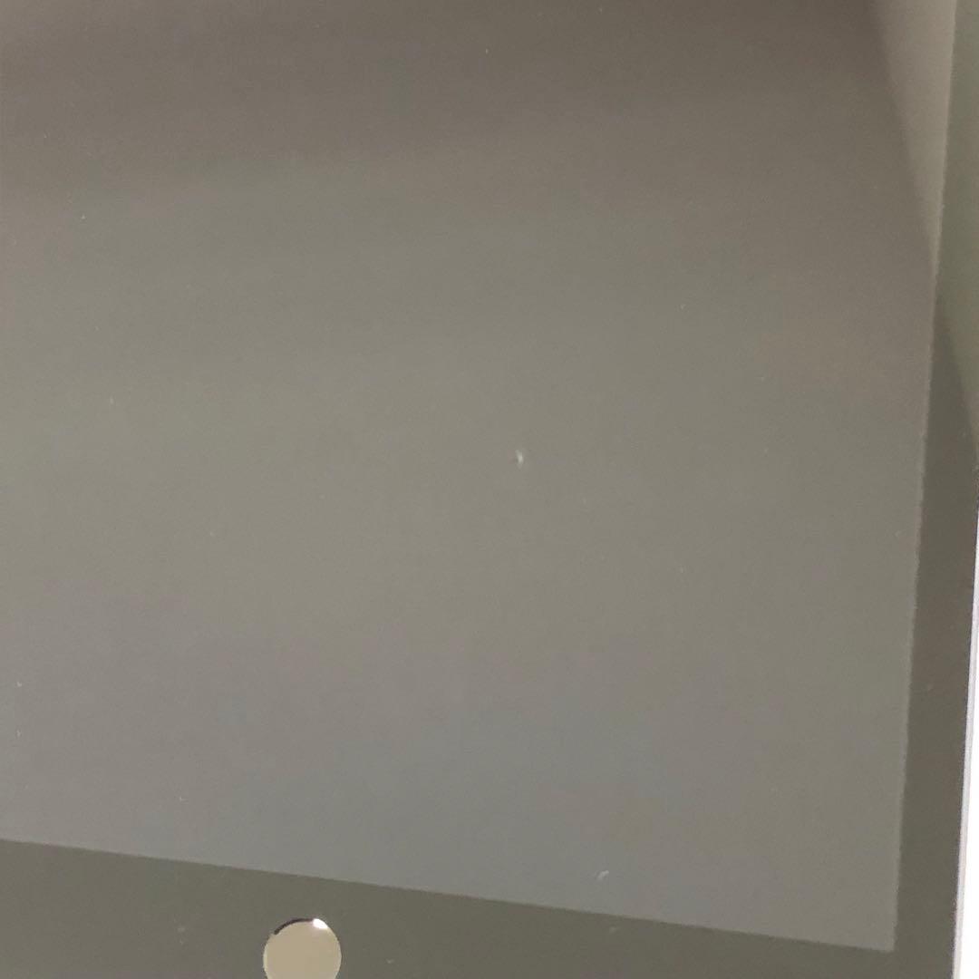 iPad 第7世代 32GB wifiモデル 付属品完備　管理番号：306