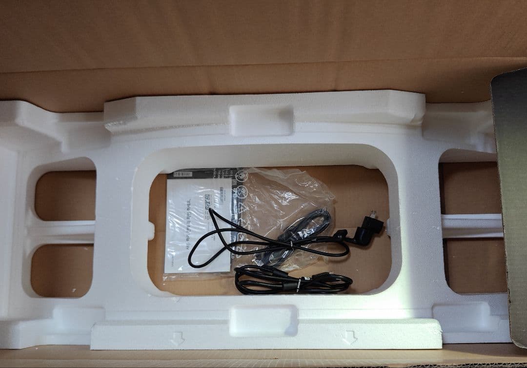 SAMSUNG Odyssey G9 49インチ　ウルトラワイド　モニター