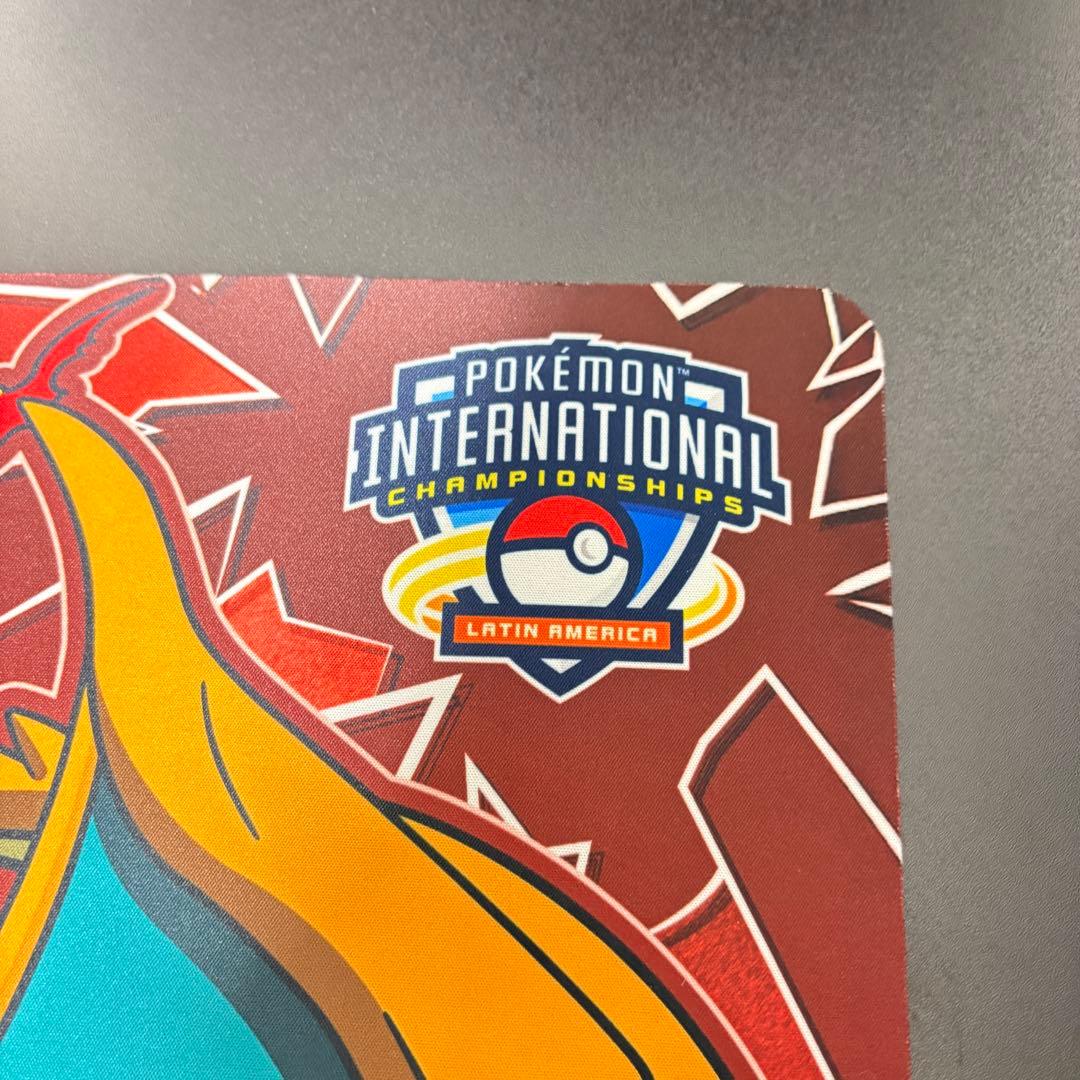 杏*腐様 メガリザードン プレイマット LAIC STAFF リザードン ポケモ