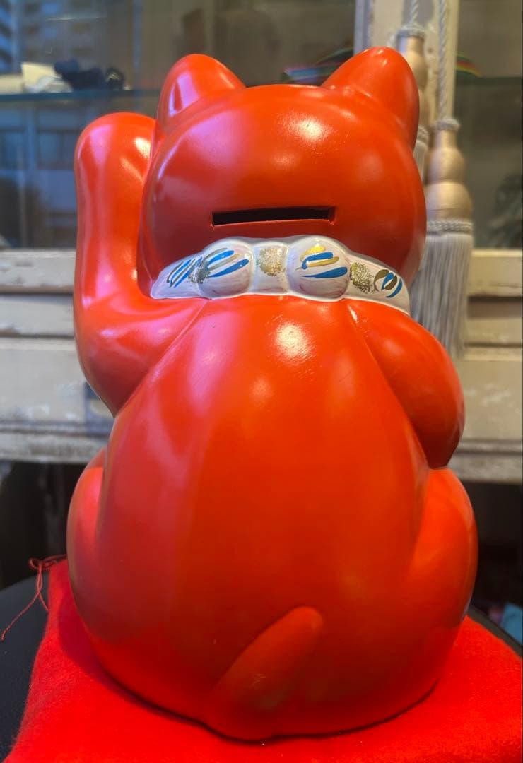 無病息災&良縁を招く⭐︎招き猫⭐︎常滑焼⭐︎赤⭐︎左手あげ⭐︎貯金箱