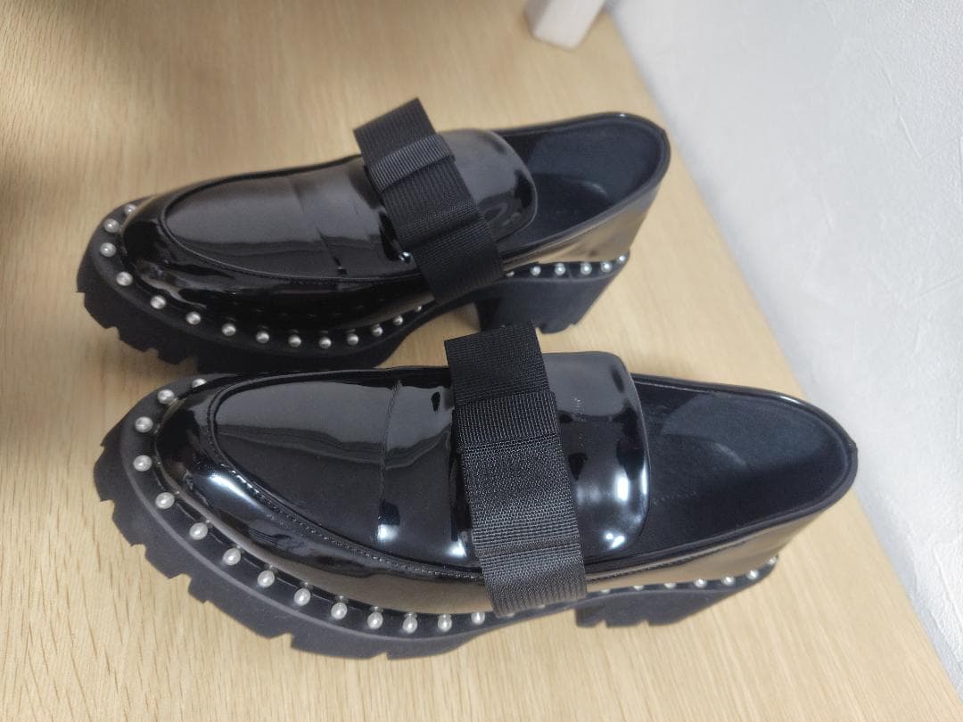 アキロン×ドノバン 厚底パールローファー 黒M Akiron × Donoban