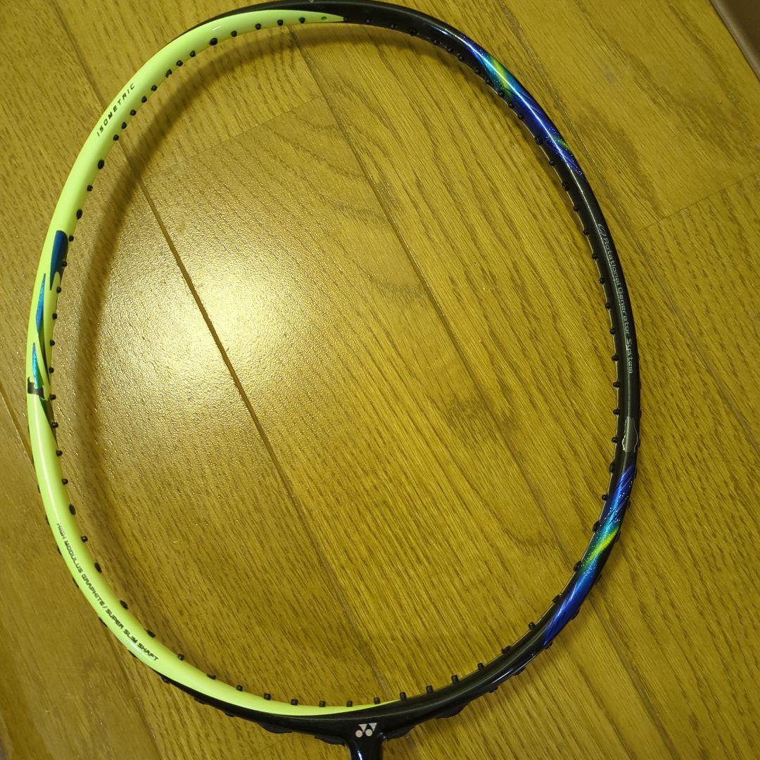 バドミントンラケット アストロクス77