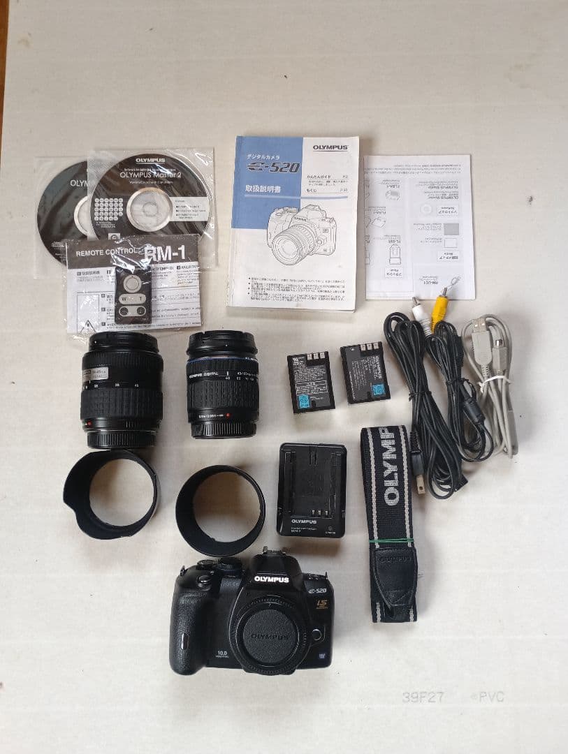 オリンパス　　e-520 デジタル一眼レフカメラ　Olympus