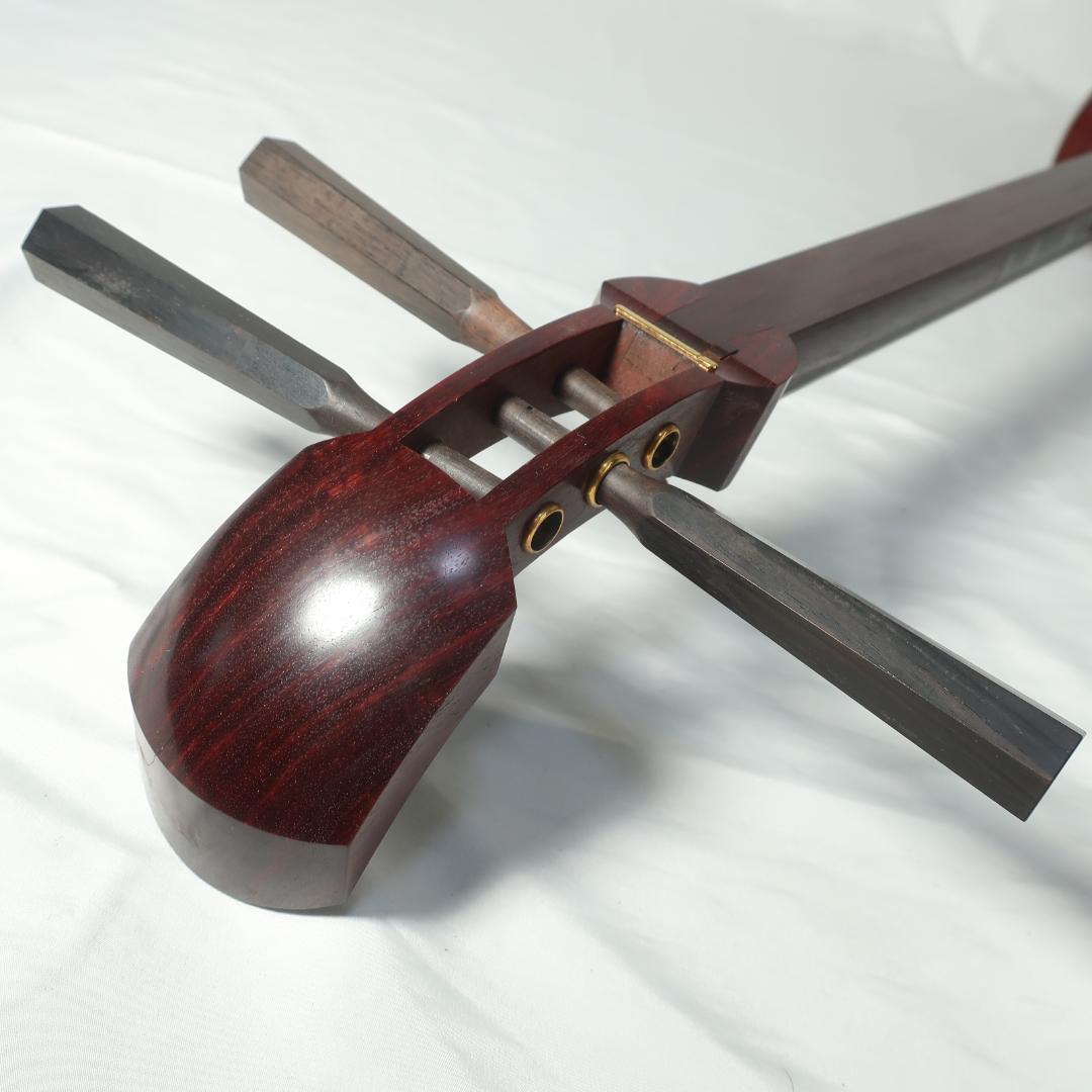 三味線 中棹 ハードケース 撥 予備弦 駒 楽譜 付属