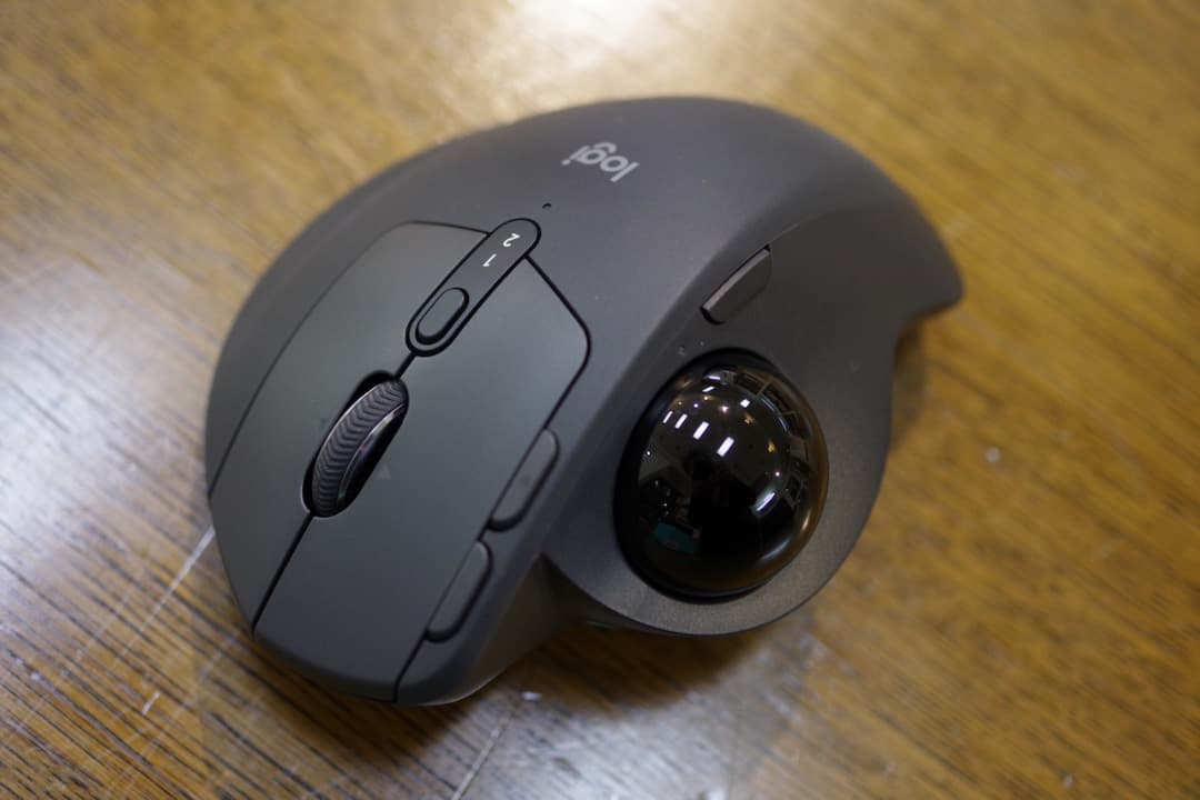 logicool MX ERGO S（黒玉+赤玉）