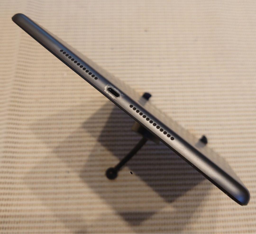 完動品iPad第7世代(A2197)本体128GBグレイ送料込BMF3Q