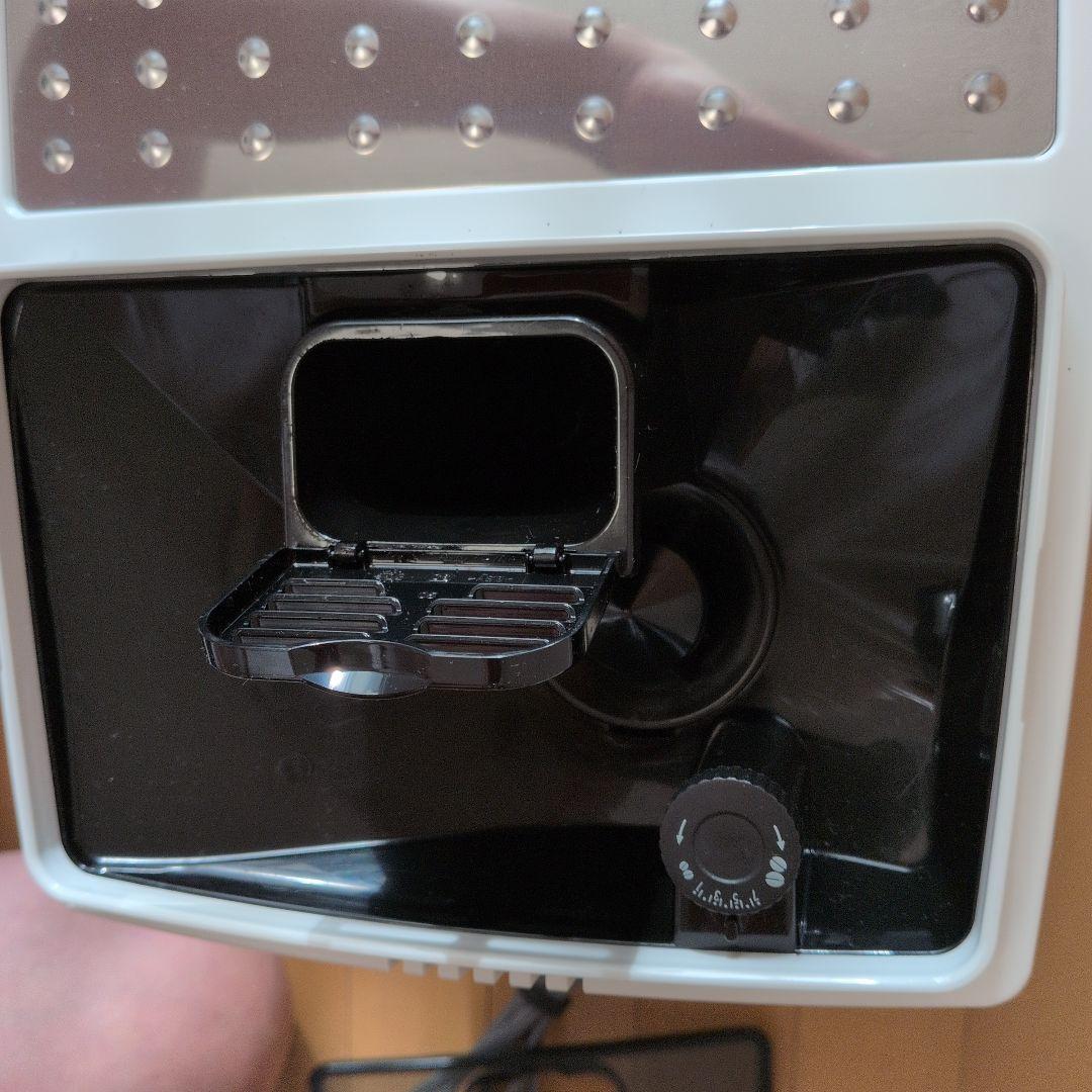 デロンギマグニフィカS コンパクト全自動コーヒーマシン　ECAM22112