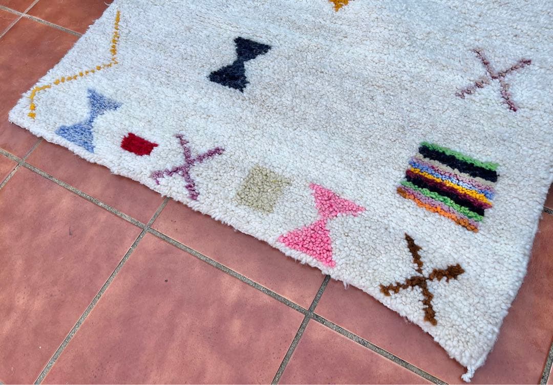 モロッコ ラグ カーペット　絨毯　アジラル ベニワレン