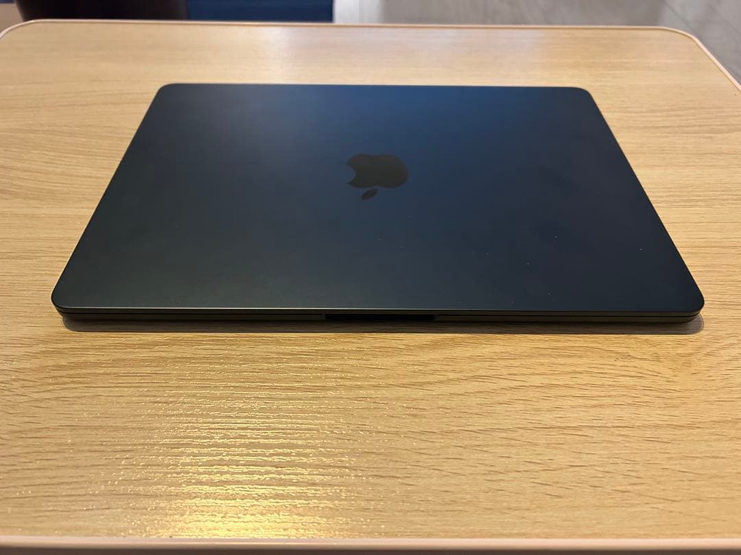 MacBookAir M2 13.6インチ 8GB / 256GB ミッドナイト