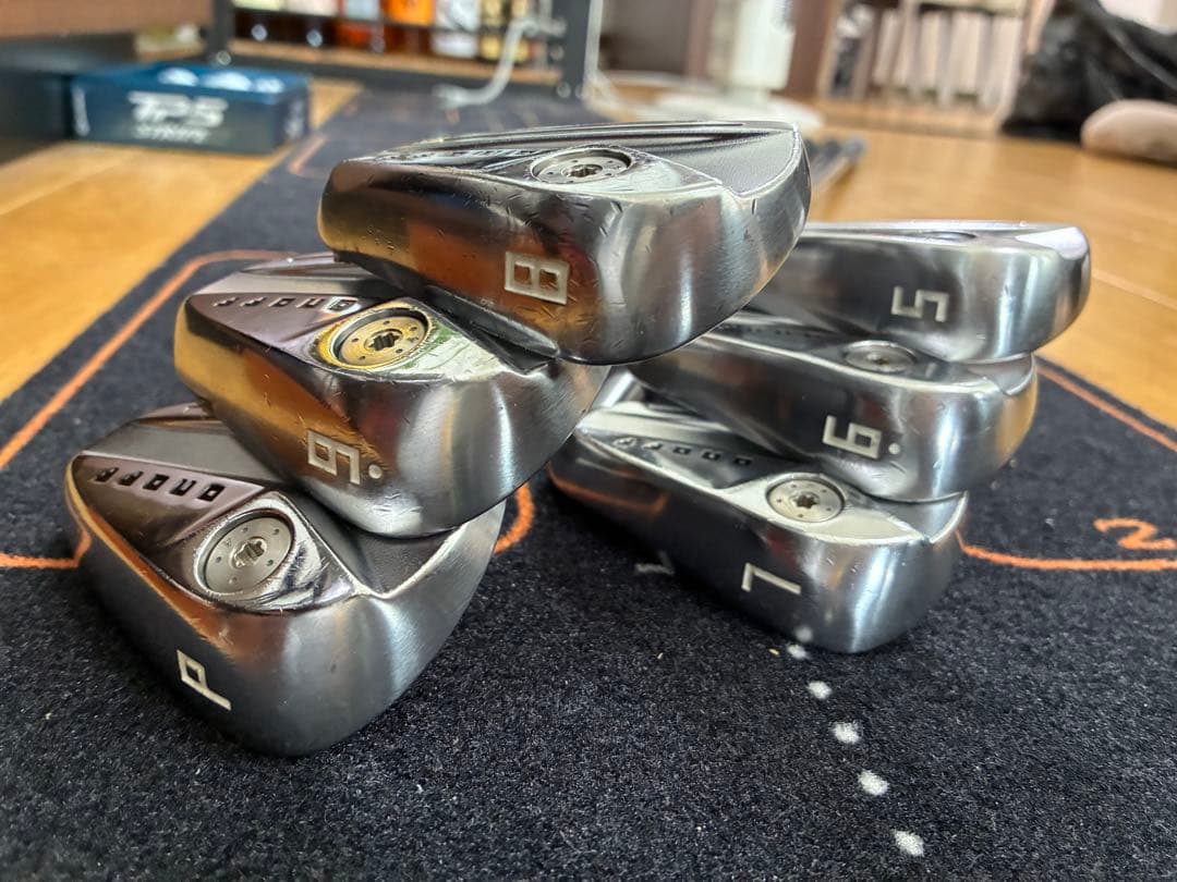 オノフ KURO(2024)アイアン 5-P　モーダス115S