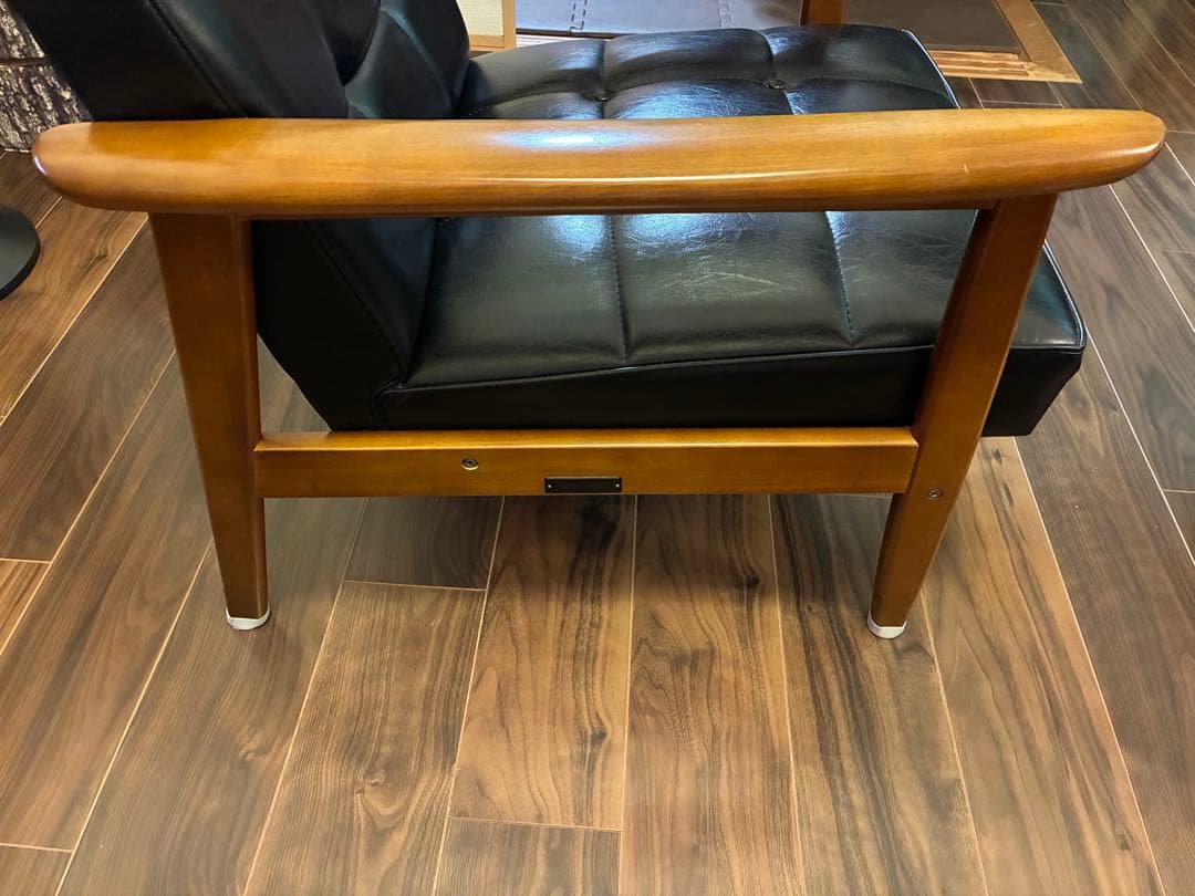 カリモク60 Kチェア1シーター　ブラック　美品