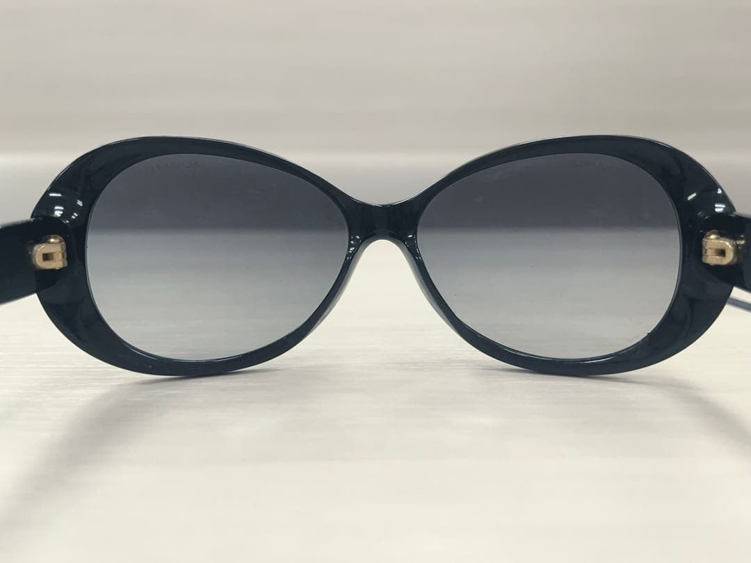 CHANEL サングラス　スタイリスト辻直子さん