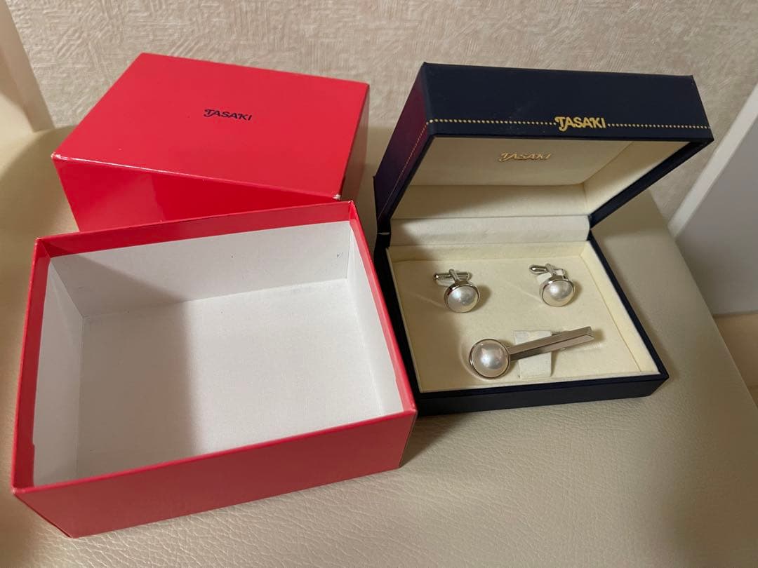 TASAKI ネクタイピンとカフスセット　未使用品