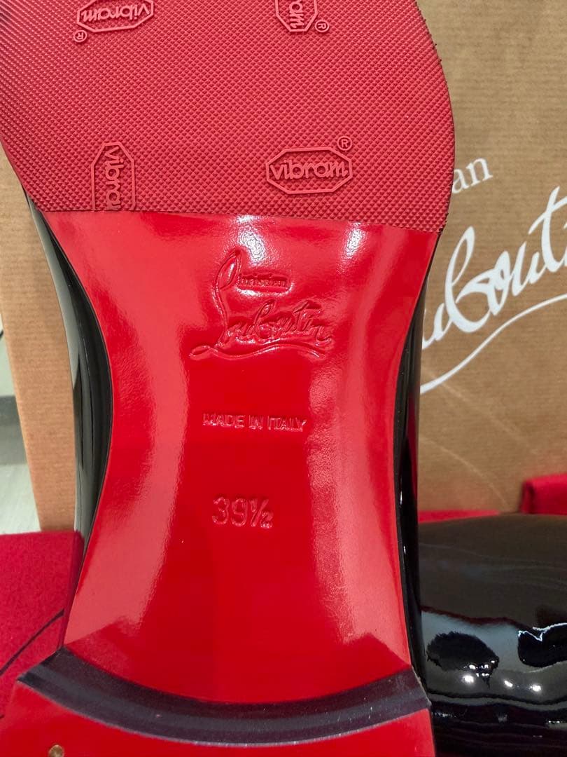 未使用 クリスチャンルブタン パテントローファー 39.5 黒