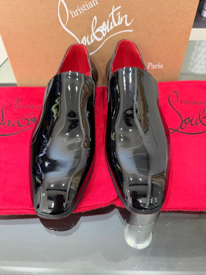未使用 クリスチャンルブタン パテントローファー 39.5 黒