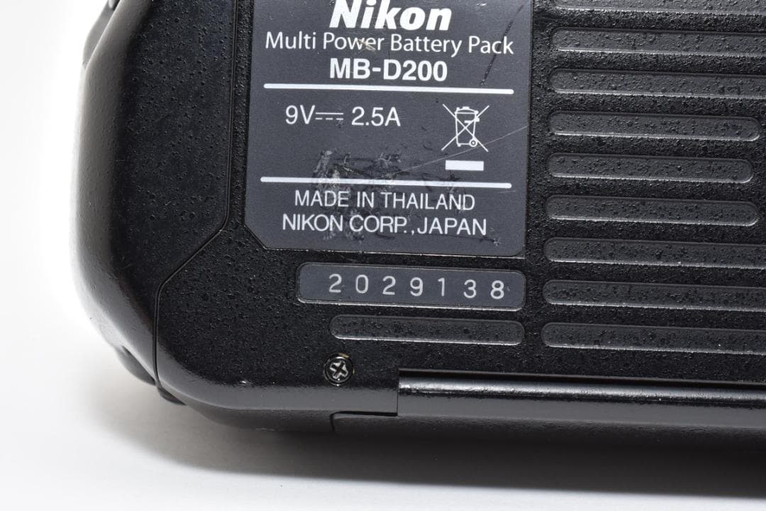 美品 NIKON バッテリーグリップ MB-D200 ニコン H140