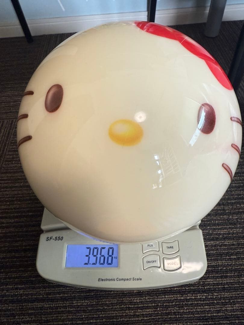 レアHello Kittyハローキティ ボウリングボール 8ポンド