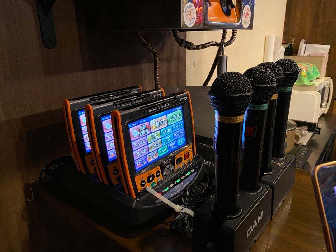 全て取り外し済み。神戸市にてお渡し。カラオケセット一式/営業できる全て揃ってます