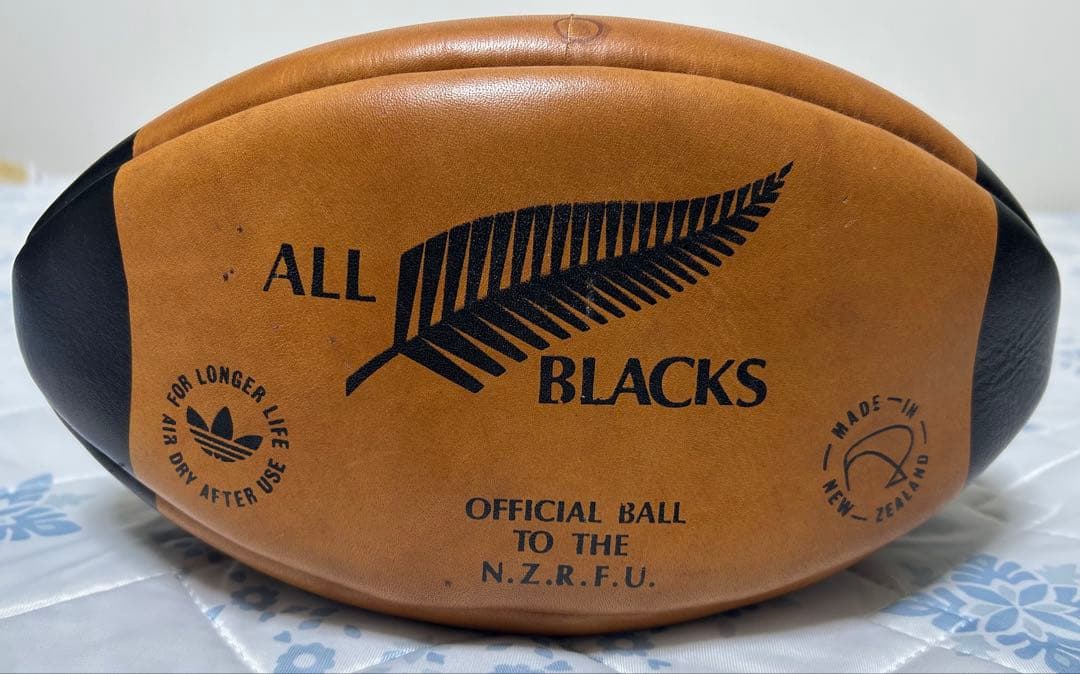 【未使用品】adidas オールブラックス　ラグビーボール　５号球　レア