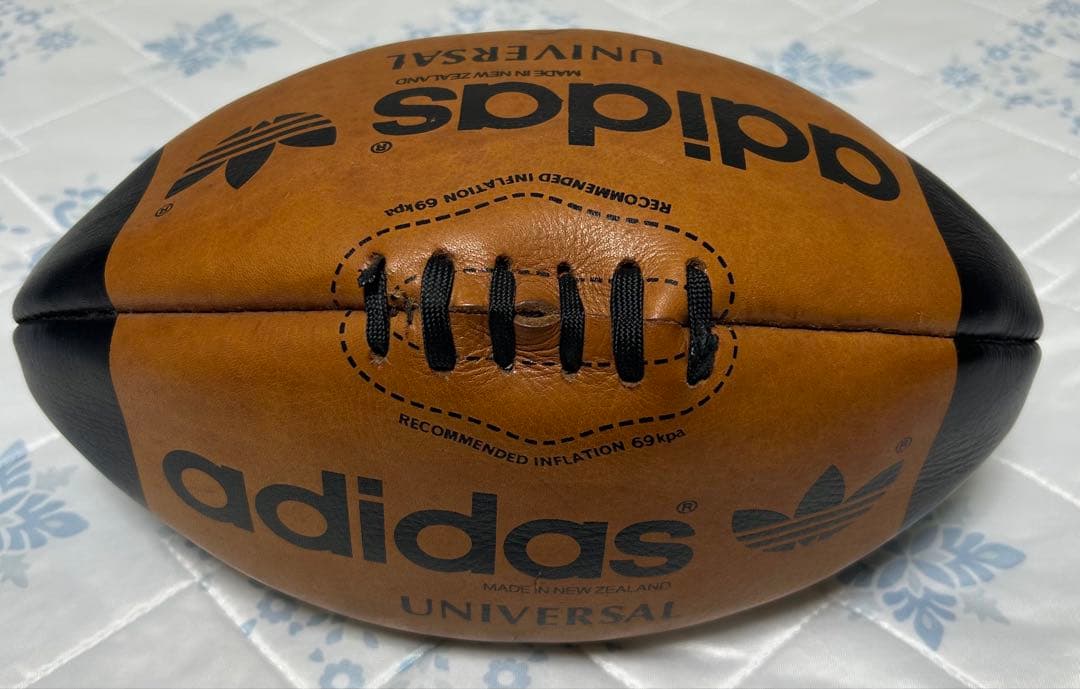 【未使用品】adidas オールブラックス　ラグビーボール　５号球　レア