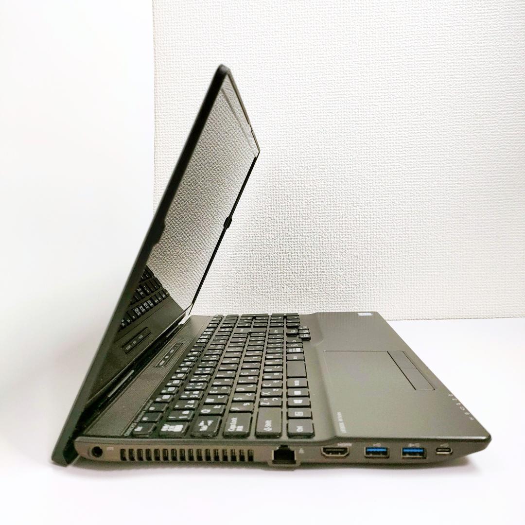 第8世代i5✨️win11/富士通/SSD/カメラ付きノートパソコン/オフィス