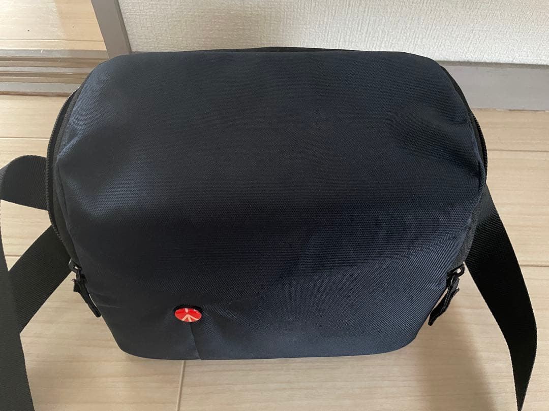 【美品】Sony α7 II ズームレンズキット + カメラバッグ・三脚セット