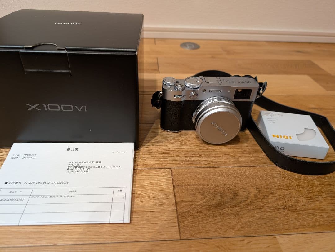 FUJIFILM 富士フィルム X100VI シルバー 高級コンデジ